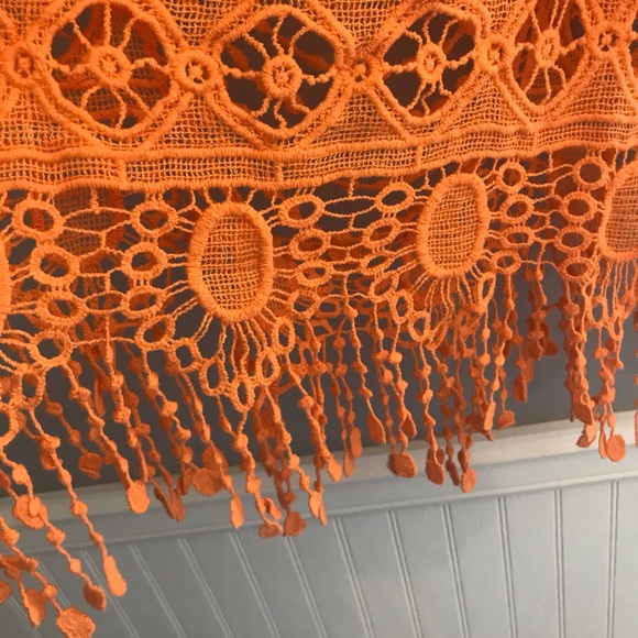 ❌sold❌ bebe NWT orange crochet fringe cropped tank. Bohemian, retro, summer. - Picture 3 of 5